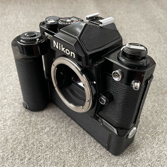 [SOLD] Nikon FM2n Black 35mm SLR Film Camera Body And MD-12 Motor Drive - Picture 13 of 16